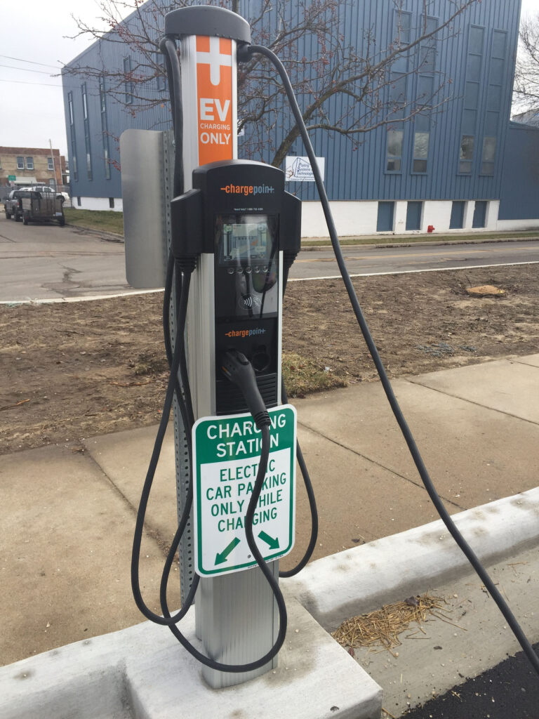 Consumers Energy Issues Rebates For 387 Electric Vehicle Charging Stations