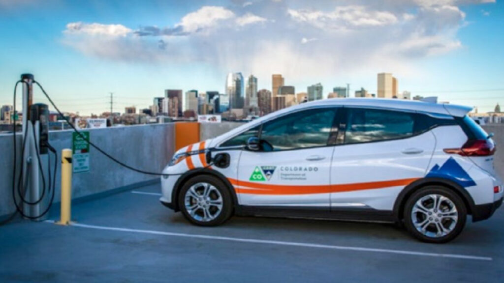 State Plan Calling For 940 000 Electric Vehicles In Colorado By 2030