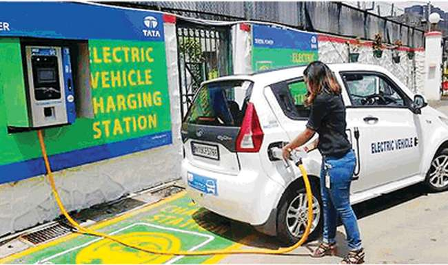 Government Delaying In Buying Electric Cars