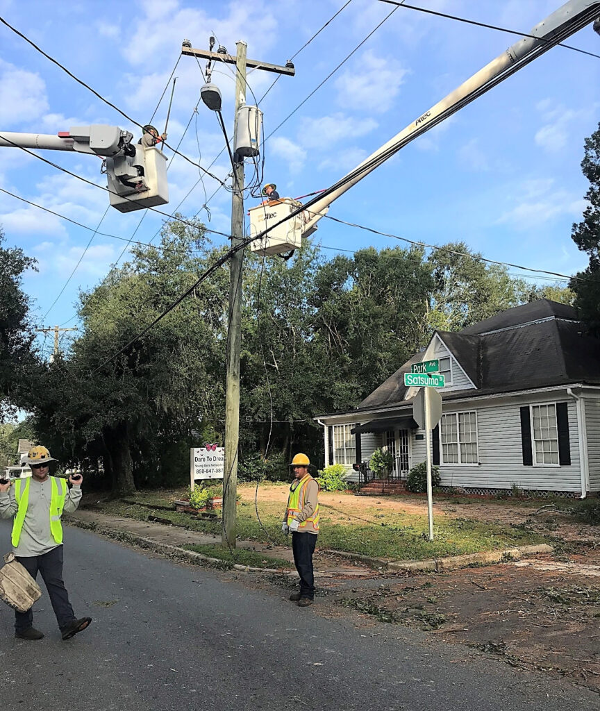 Leesburg Electric Crews Working To Restore Power In Hurricane ravaged 