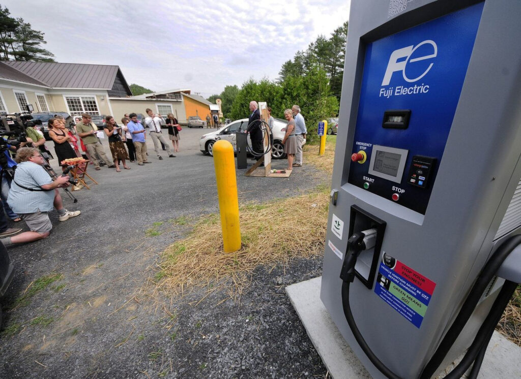 Vermont Opens New Charging Station Extends Electric Car Corridor 