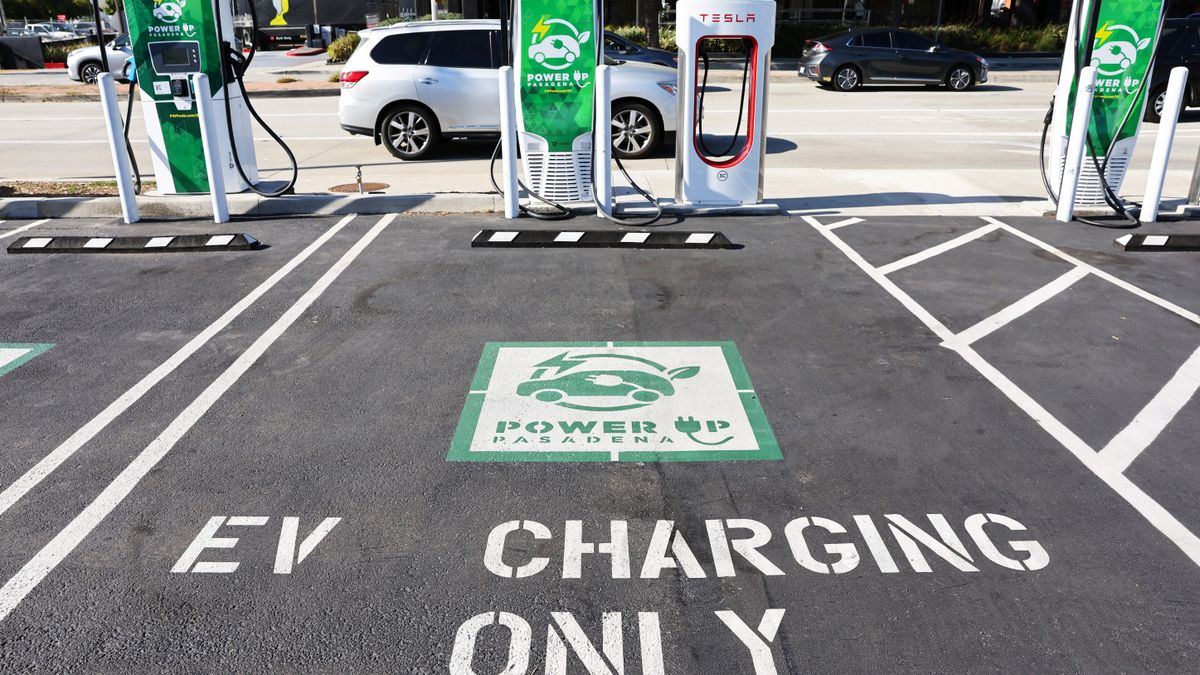 Minnesota Electric Vehicle Legislation Would Allow Xcel Energy To 