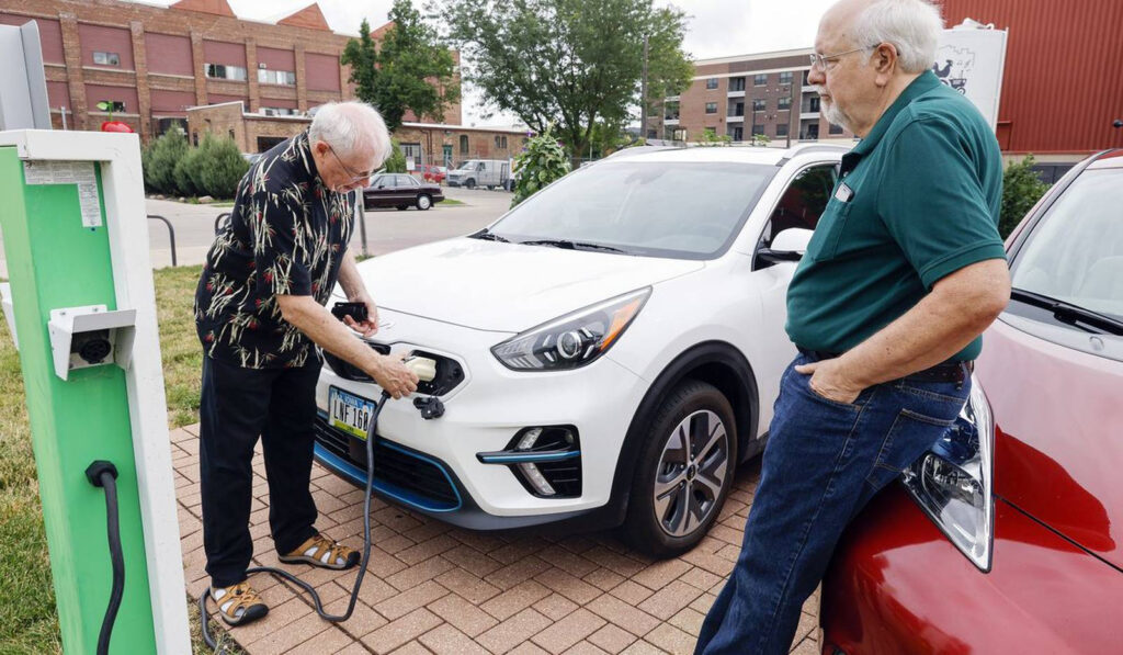 New Funding Spurs More Iowa Electric Vehicle Charging Spots AgriNews