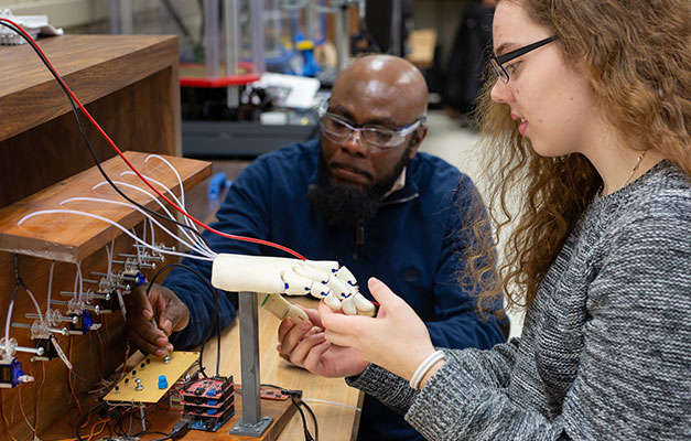 Robotic Electronic Engineering Technology Anoka Technical College